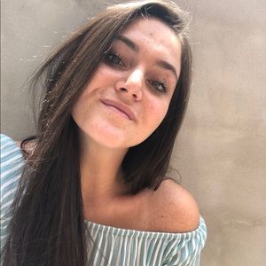 Meet your Posher, Valerie